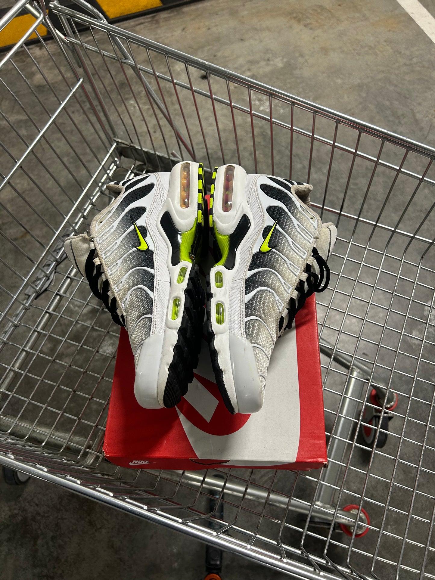 Nike Air Max Plus Volt Fades Men’s US10.5