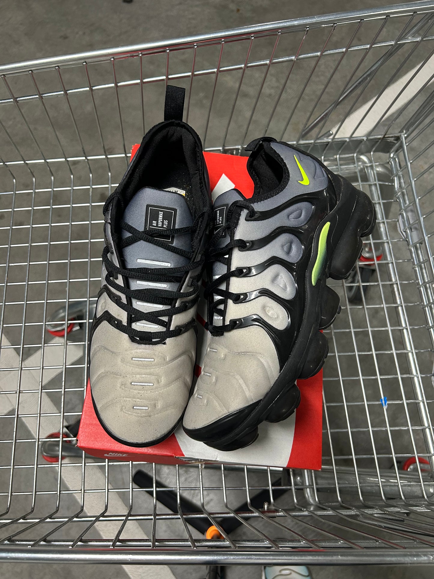 Nike Vapour Max Plus Neon US9.5 Men's