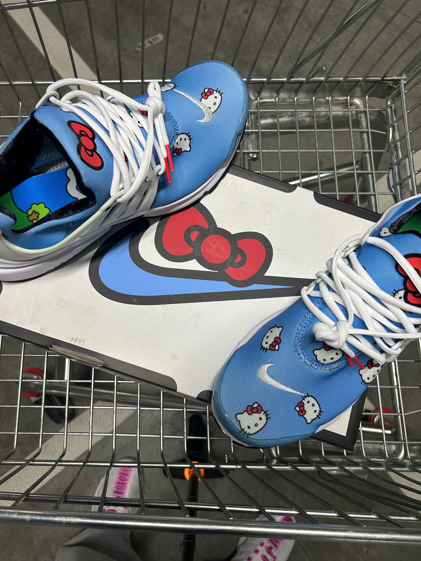 Nike Air Presto Hello Kitty’s Men’s US10