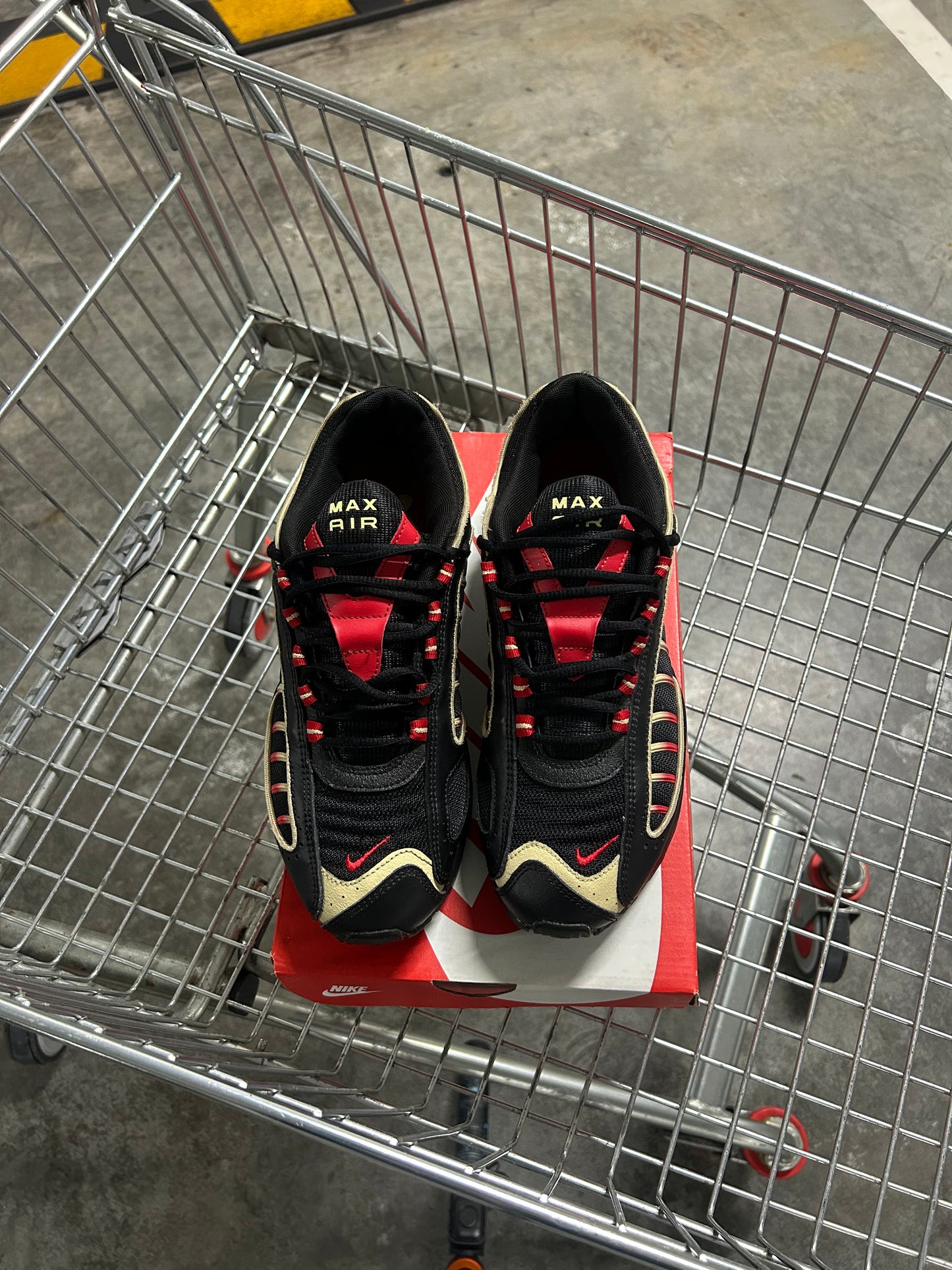 Nike Tailwind 4 Black Gold Red Men’s US9