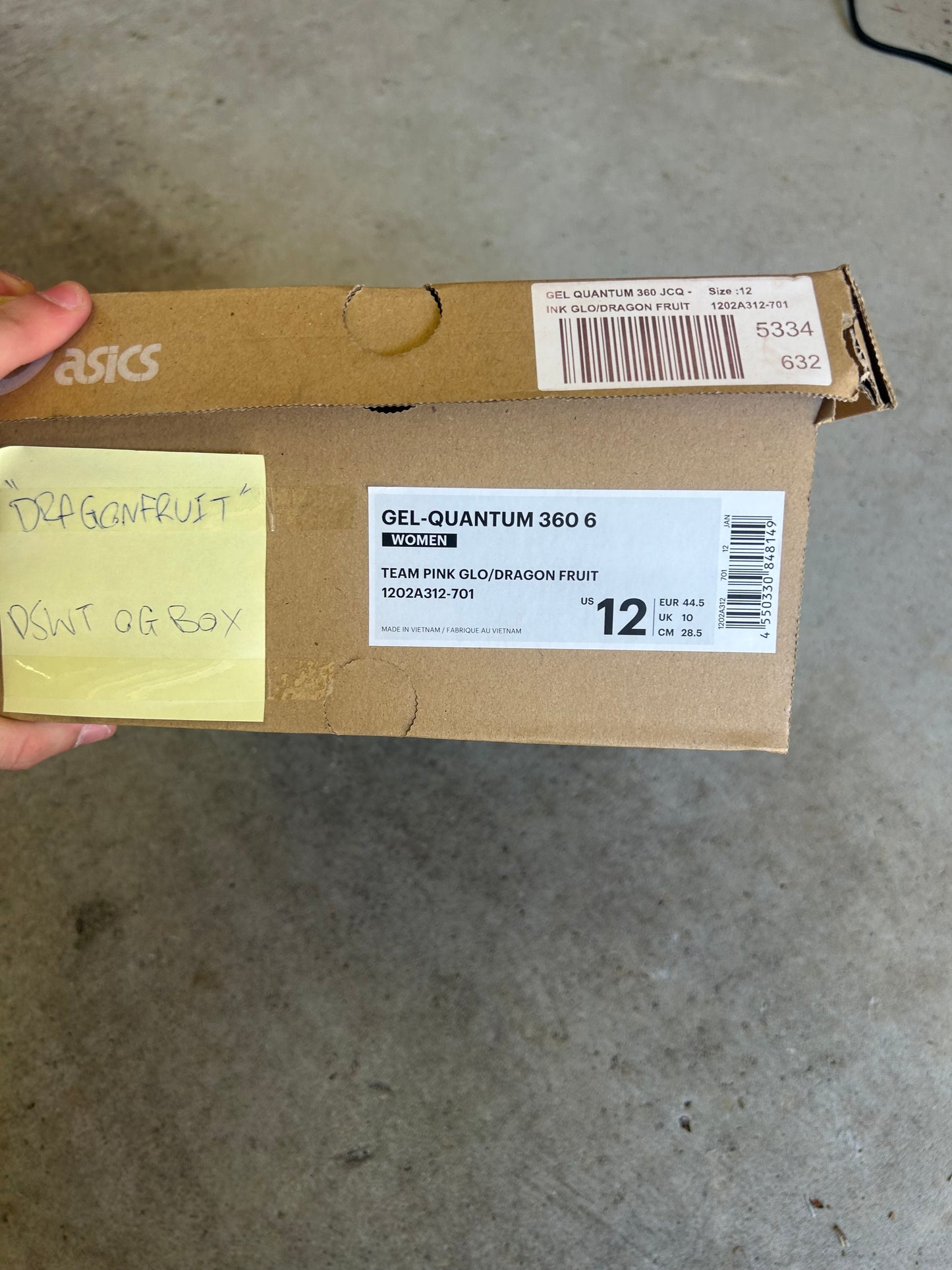 ASICS Gel Quantum 360 6 Dragon Fruit US12 Women’s / men’s 10.5