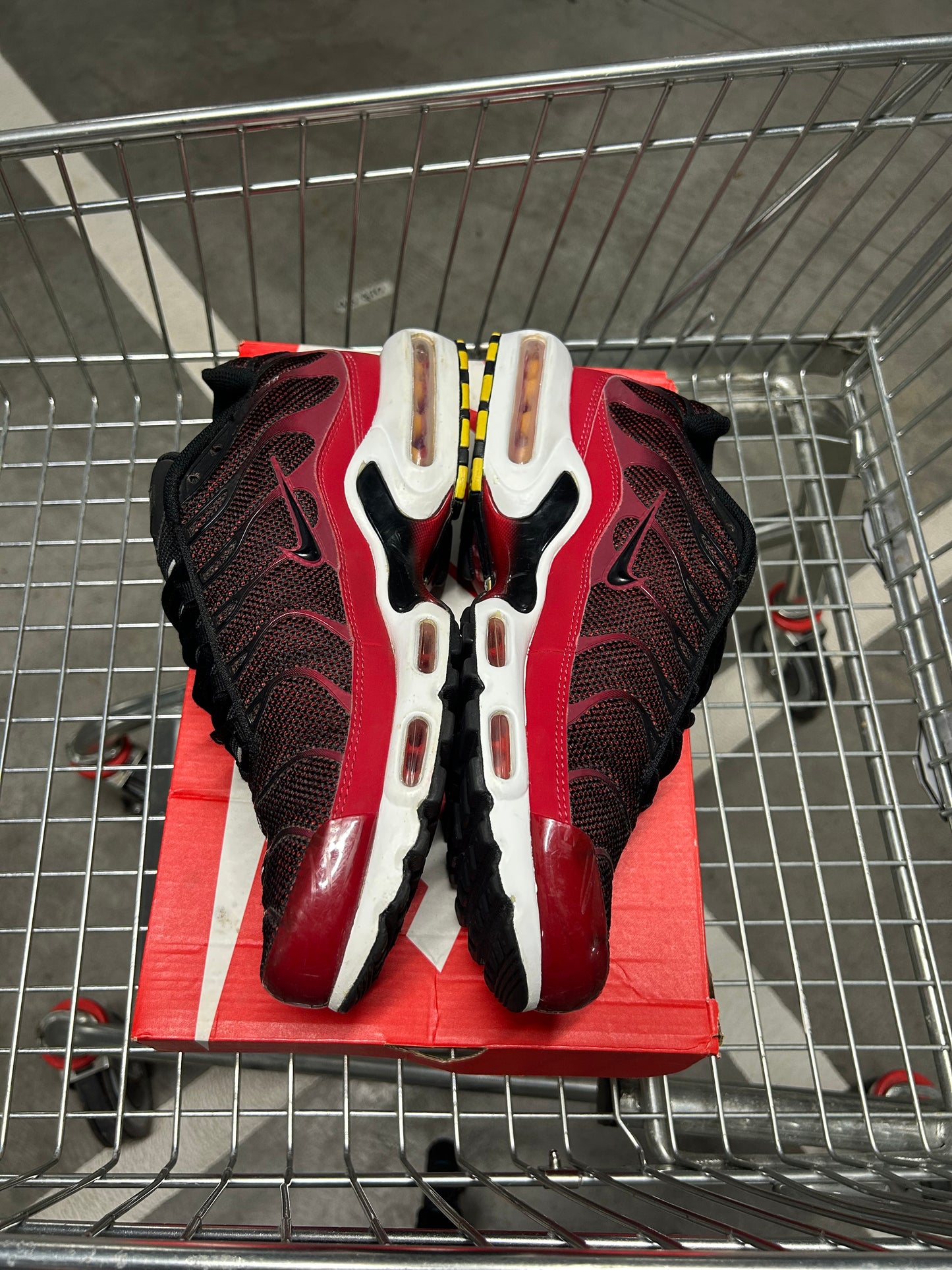 Nike Air Max Plus Red Black US10.5 Men’s