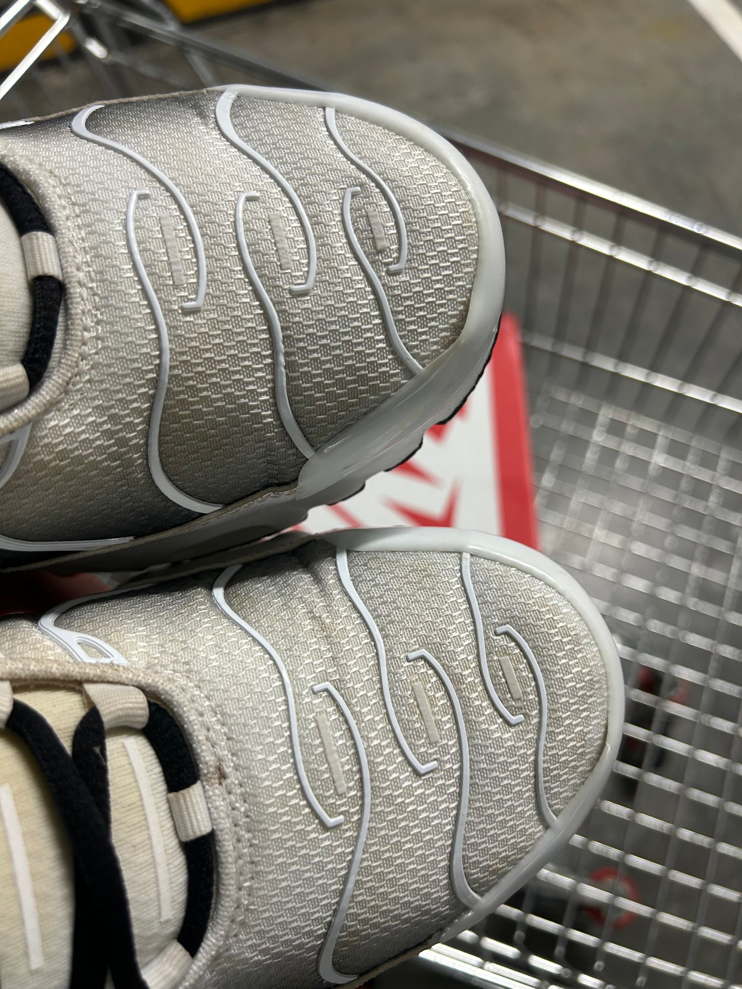 Nike Air Max Plus Volt Fades Men’s US10.5