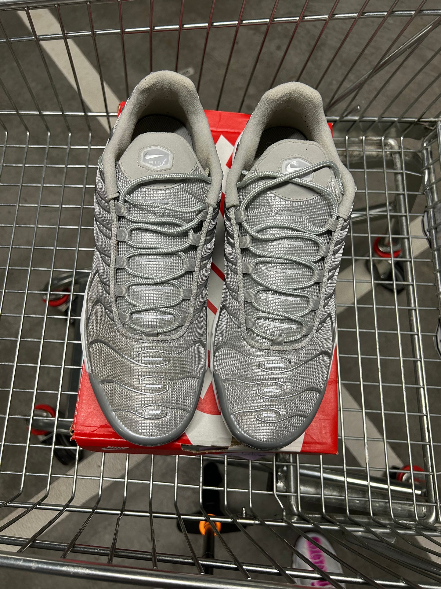Nike Air Max Plus Metalic Silvers US11.5 Men’s