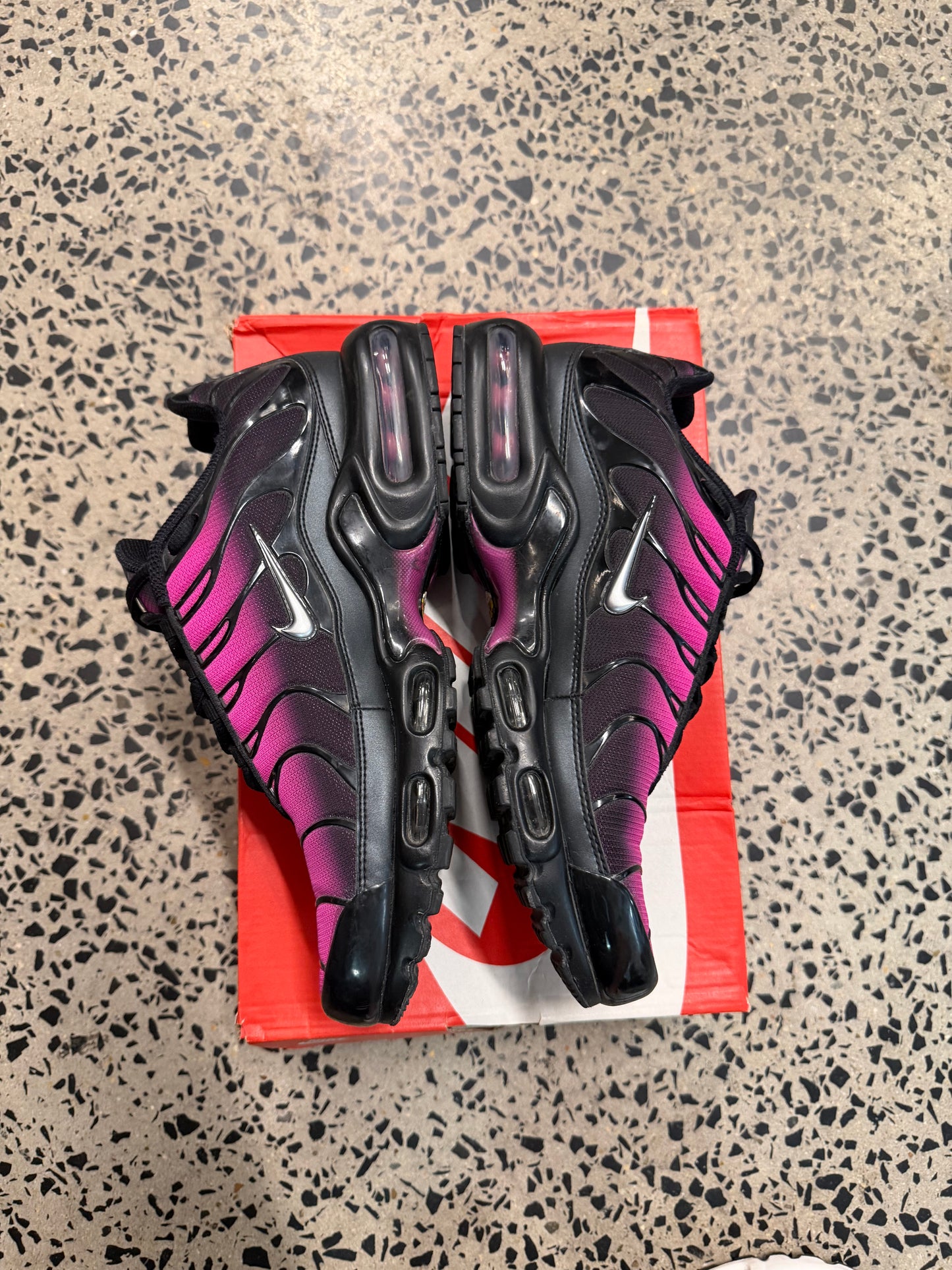 Nike Air Max Plus Pink Deadpool US9 Men’s