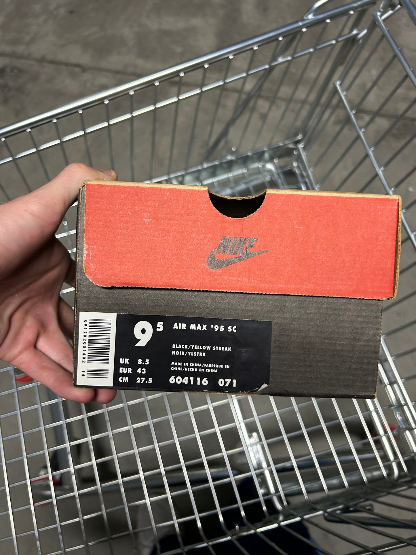 Nike Air Max 95 Black/Yellow Streak (1998) US9.5 Men’s