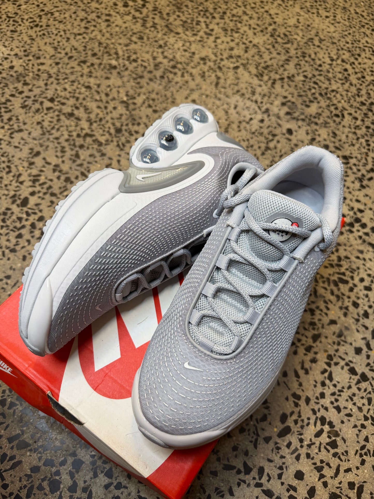 Nike Air Max DN Wolf Grey US9.5
