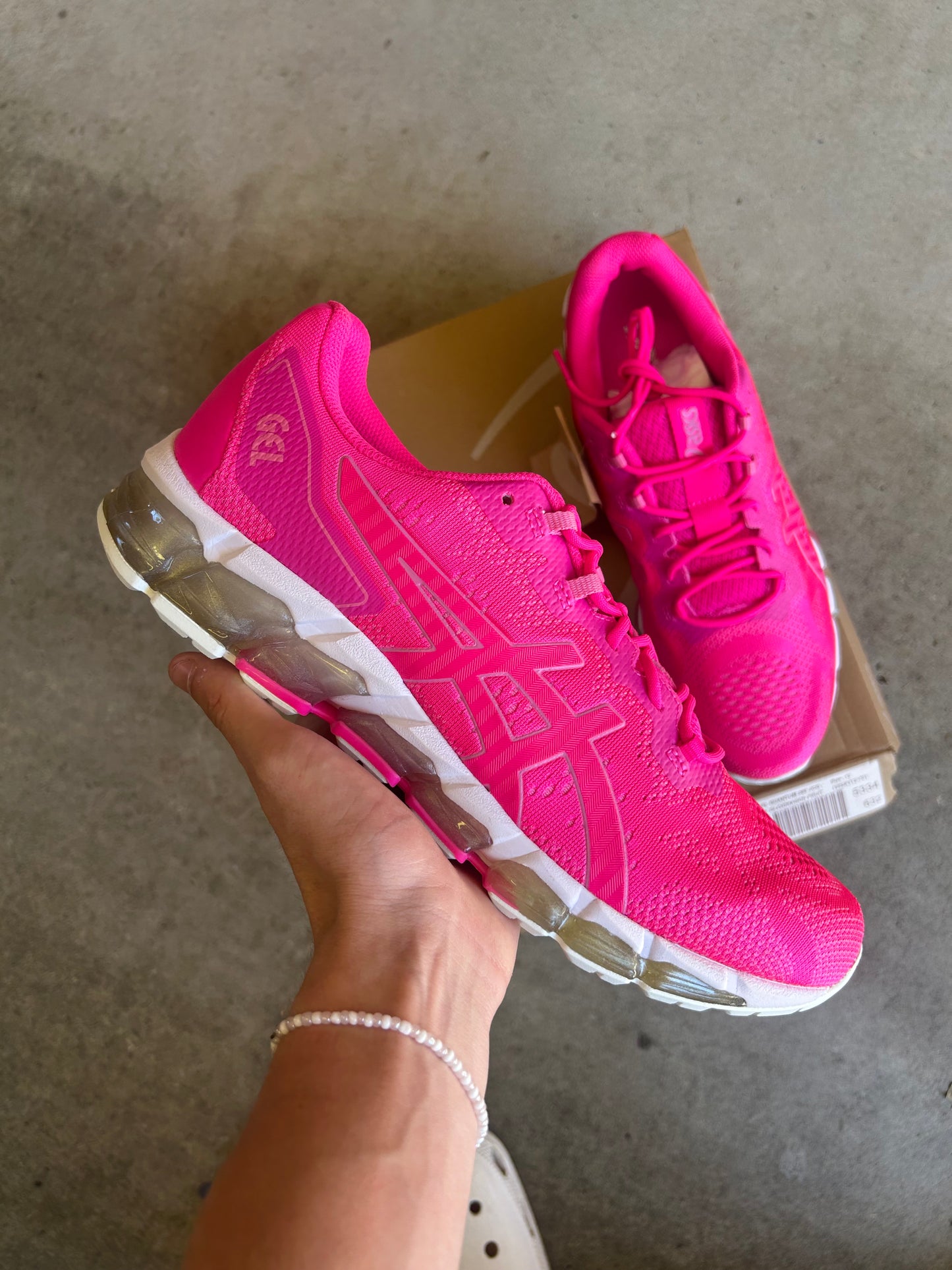 ASICS Gel Quantum 360 6 Dragon Fruit US12 Women’s / men’s 10.5