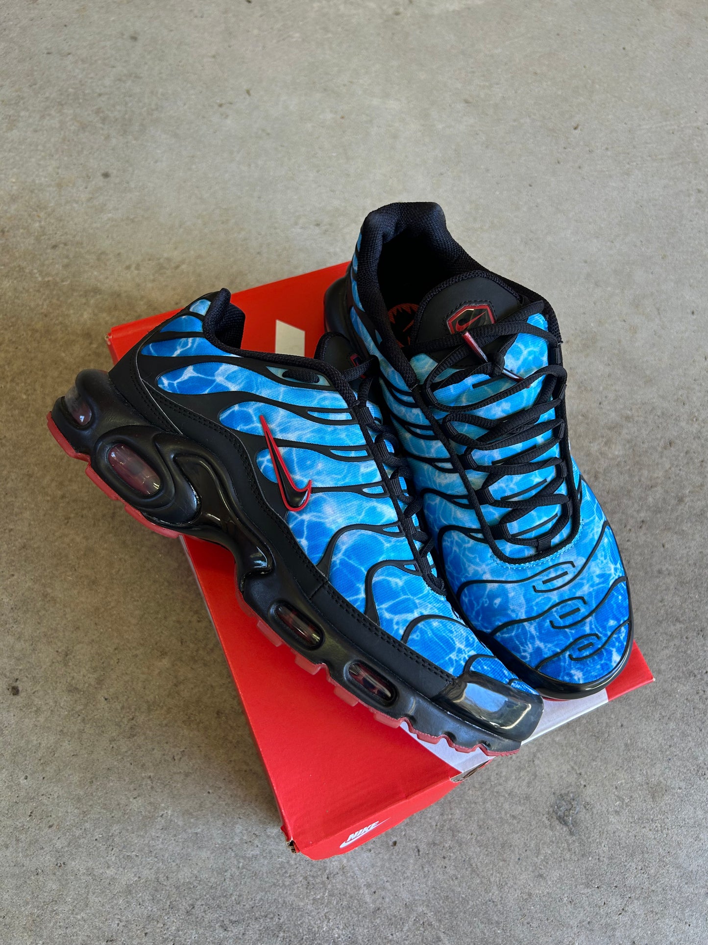 Nike Air Max Plus Shark Attack US11 Men’s