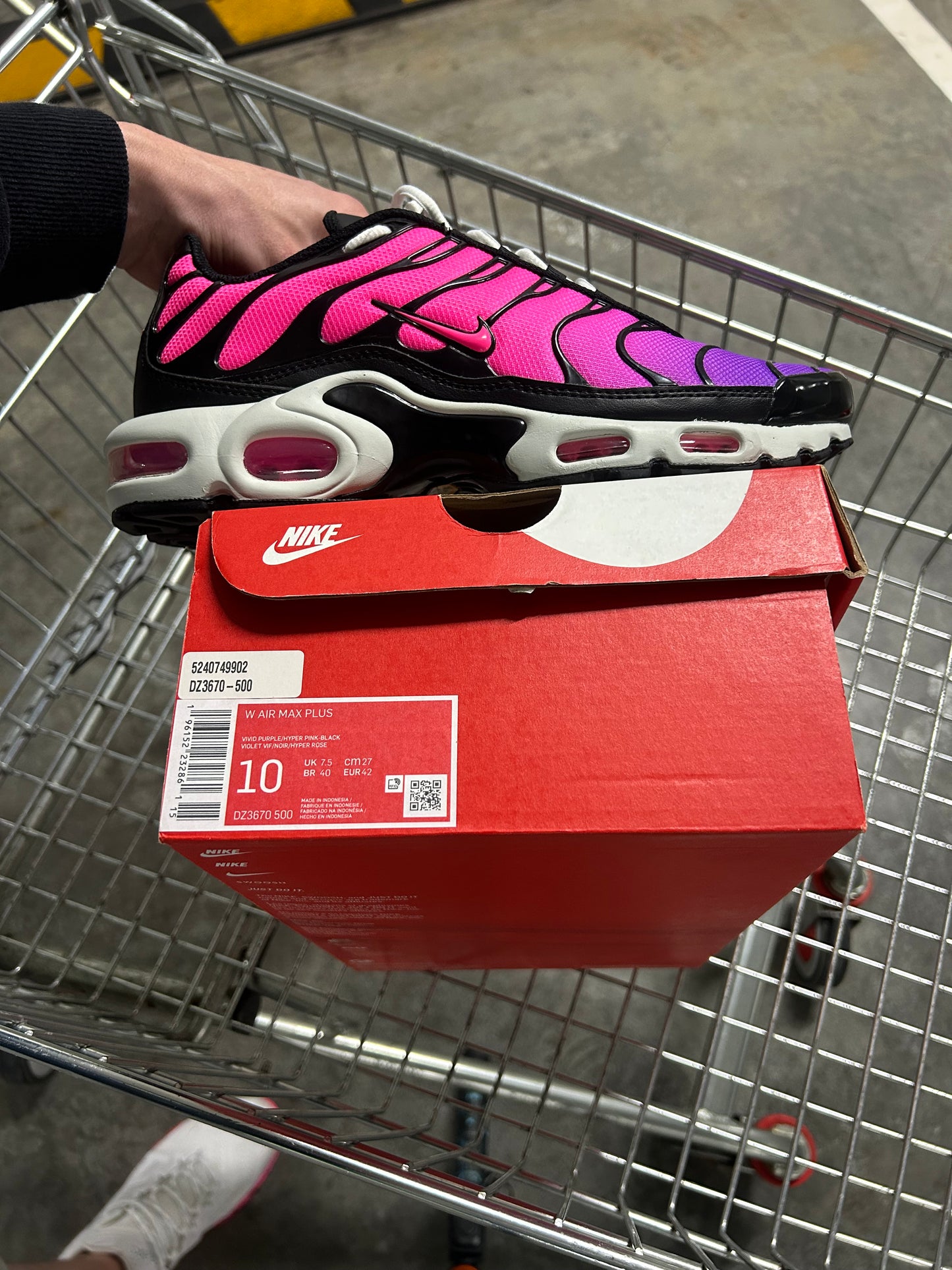 Nike Air Max Plus Dusks Women’s 10 / Men’s 8.5-9
