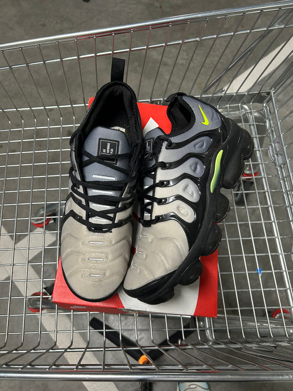 Nike Vapour Max Plus Neon US9.5 Men's
