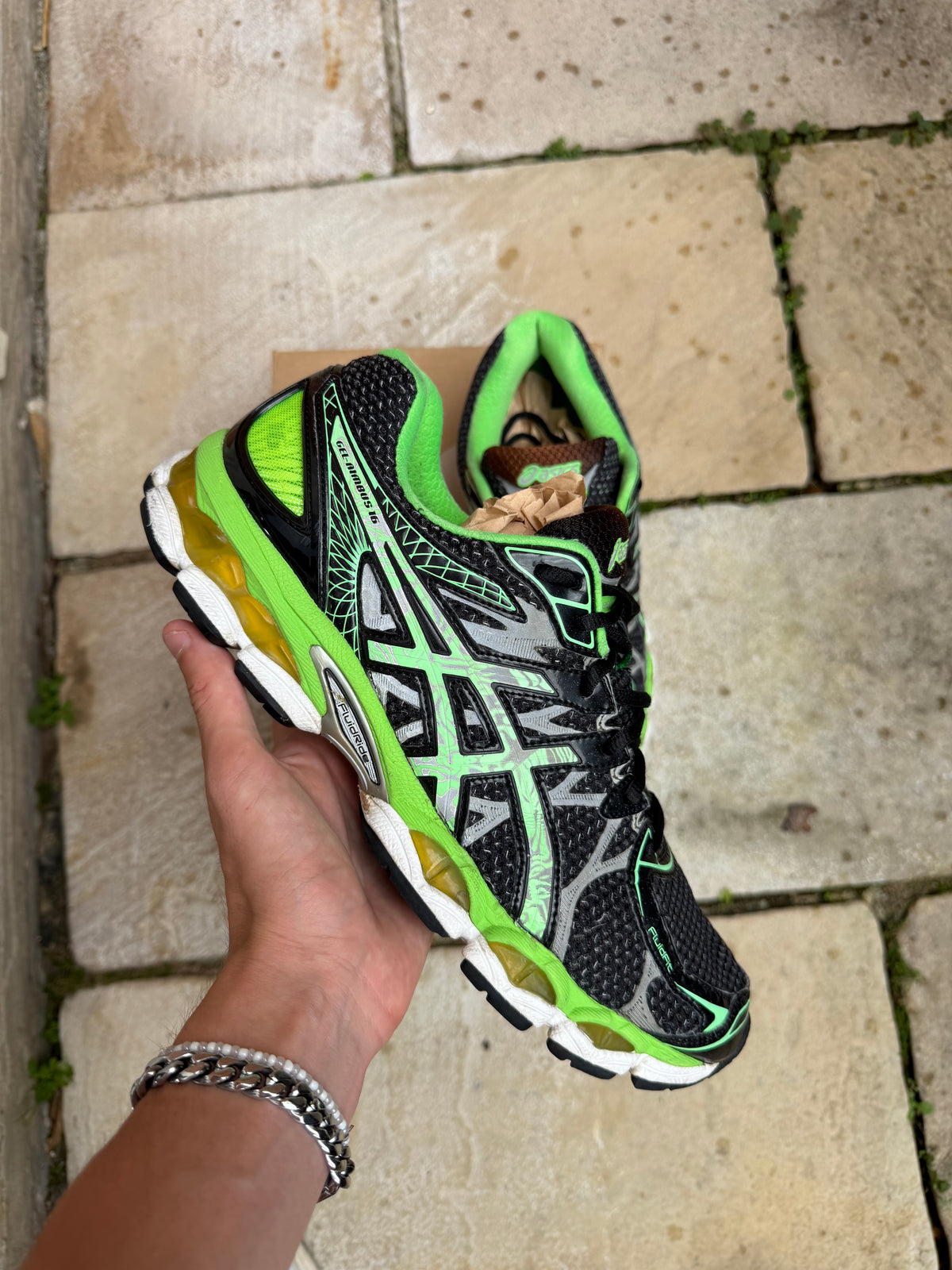 ASICS Gel Nimbus 16 "Volt Green Liteshows" US10.5 Men's