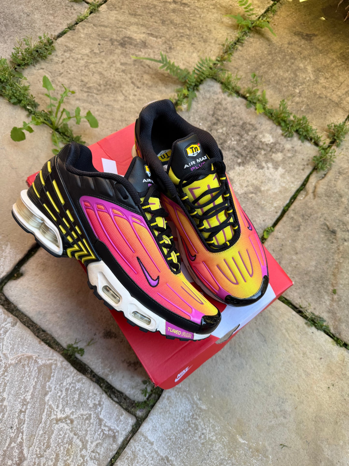 Nike Air Max Plus 3 “Hyper Violet” US9 Men’s