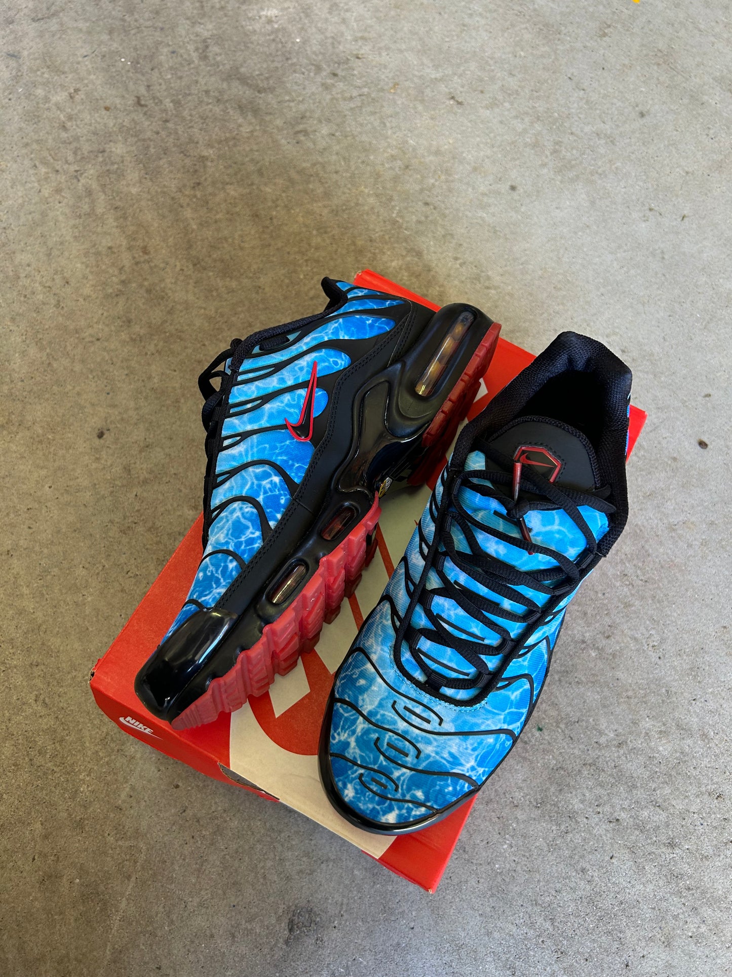 Nike Air Max Plus Shark Attack US11 Men’s