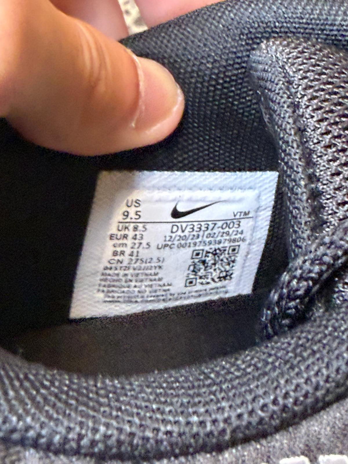 Nike Air Max DN Black/White US9.5 Men's