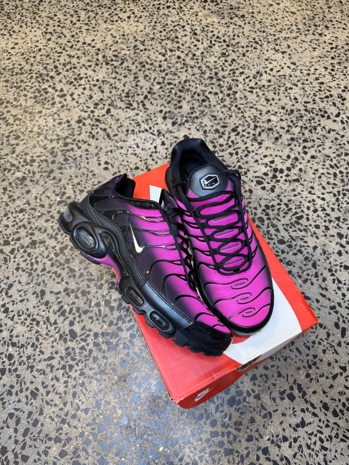Nike Air Max Plus Pink Deadpool US9.5 Mens
