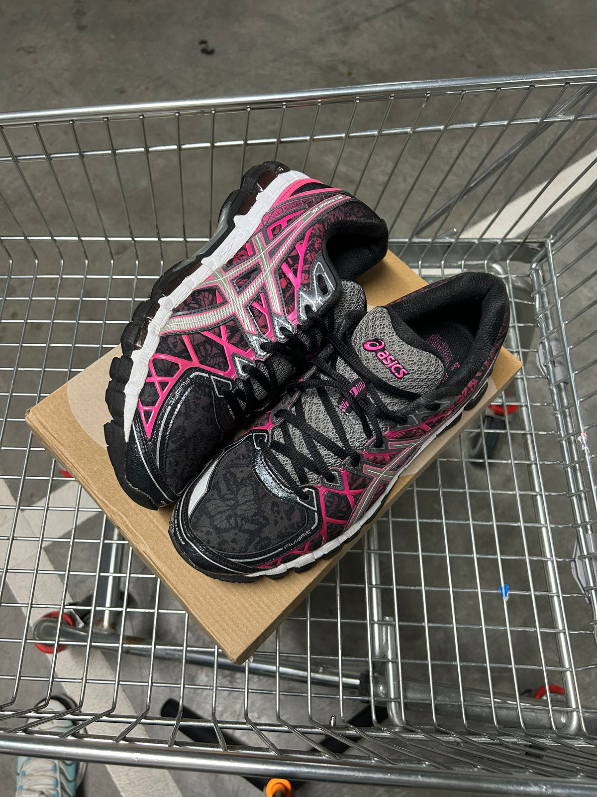ASICS Gel Kayano 20 Swarms US11 Women's / US9.5 Men's