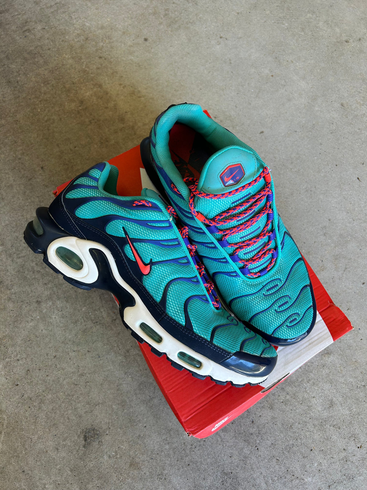 Nike Air Max Plus Discover Your Air US11 Men’s