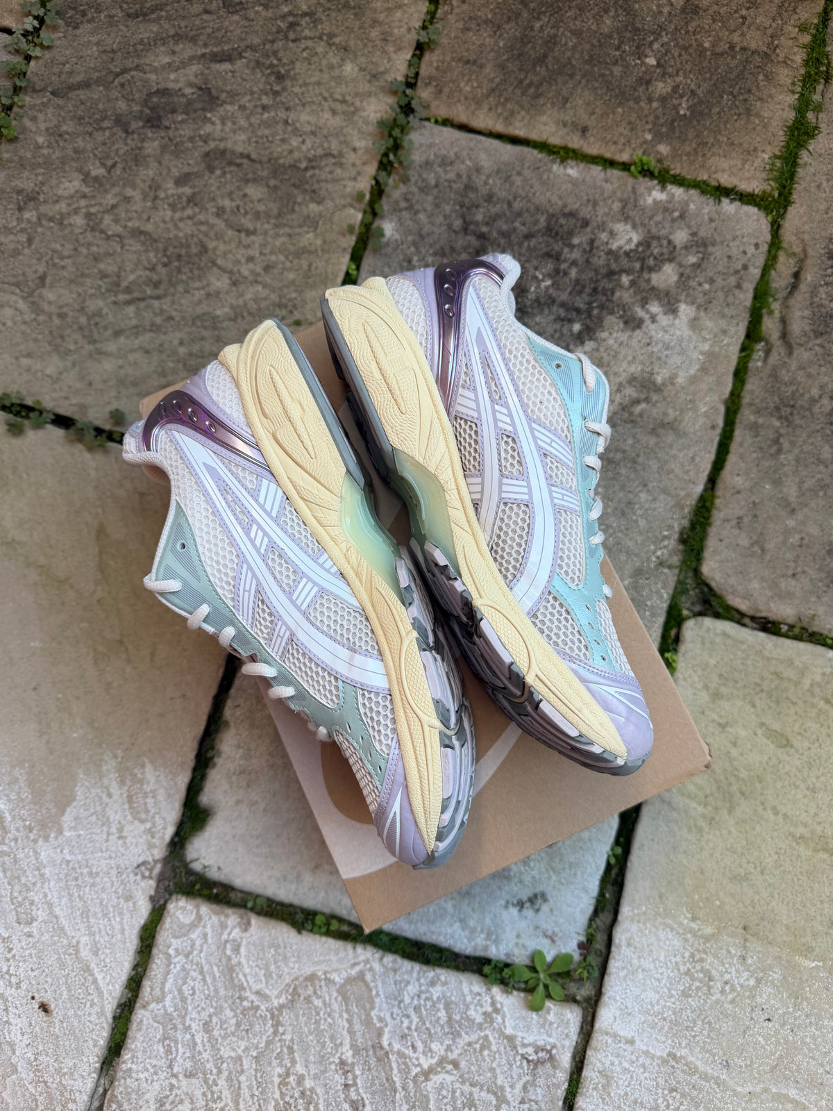 ASICS GEL KAYANO 14 "Cream Dusk Violet" US9 Men's