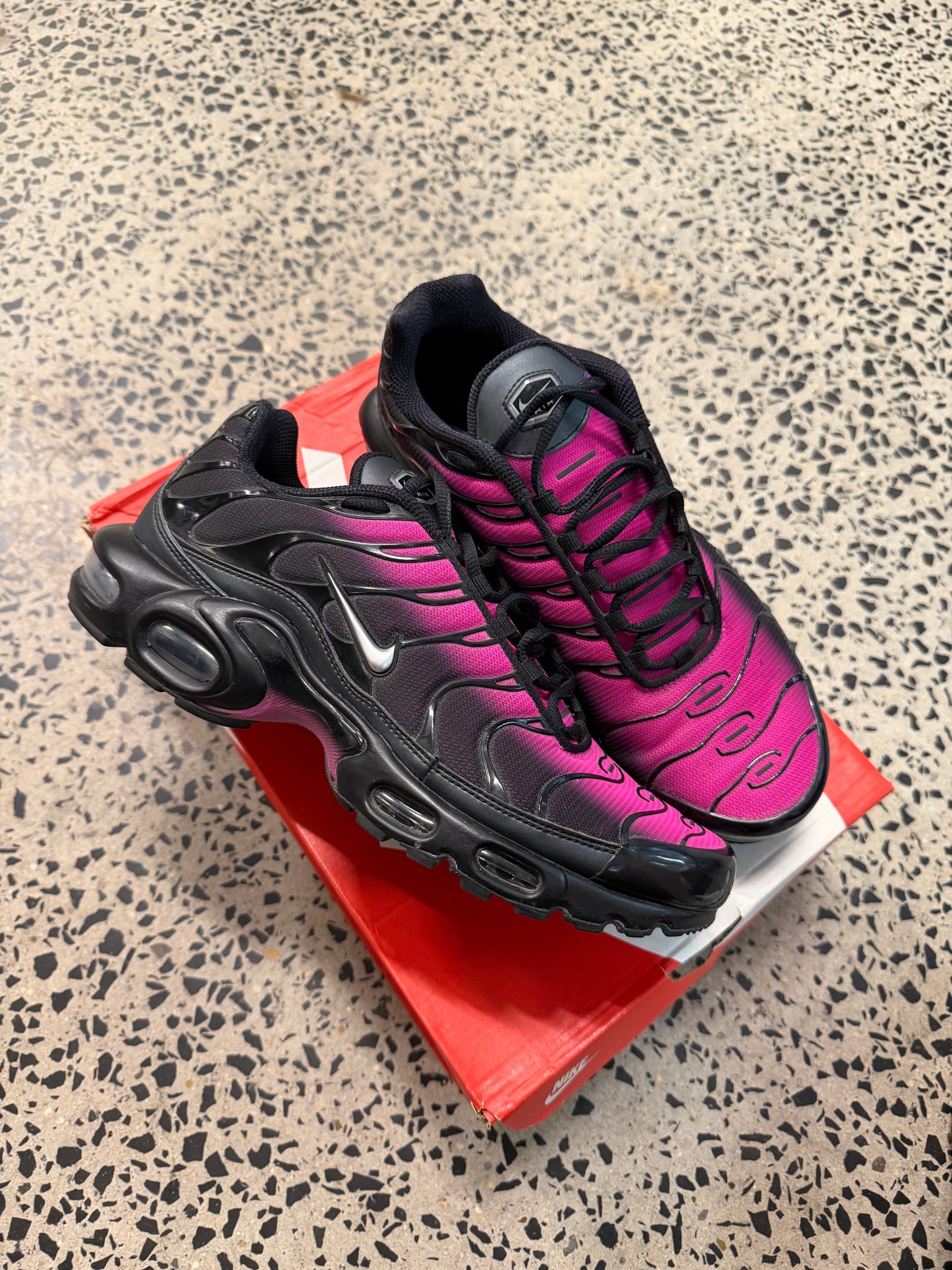 Nike Air Max Plus Pink Deadpool US9 Men’s