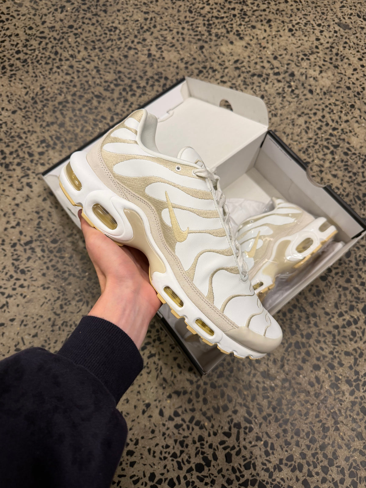 Nike Air Max Plus PRM “Summit White / Pale Vanilla” US13 Women’s / 11.5 Men’s
