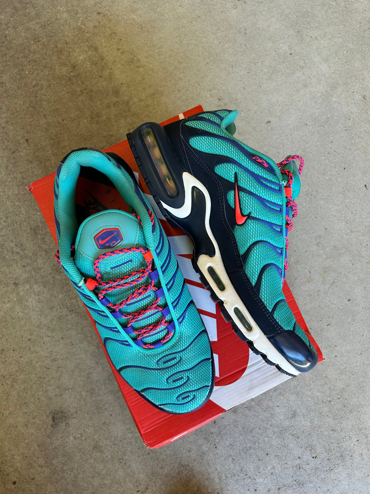 Nike Air Max Plus Discover Your Air US11 Men’s