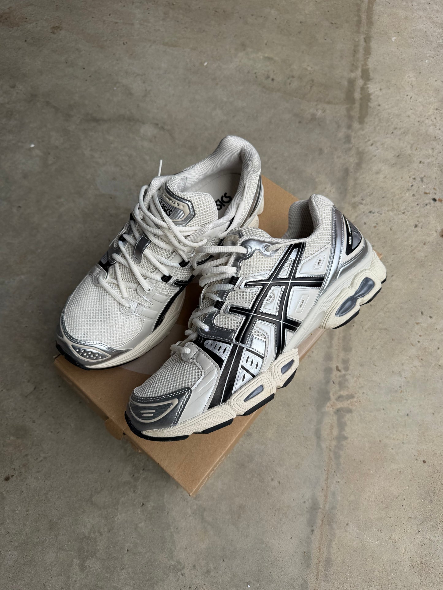 ASICS Gel Nimbus 9 Cream Black US12.5 Men’s