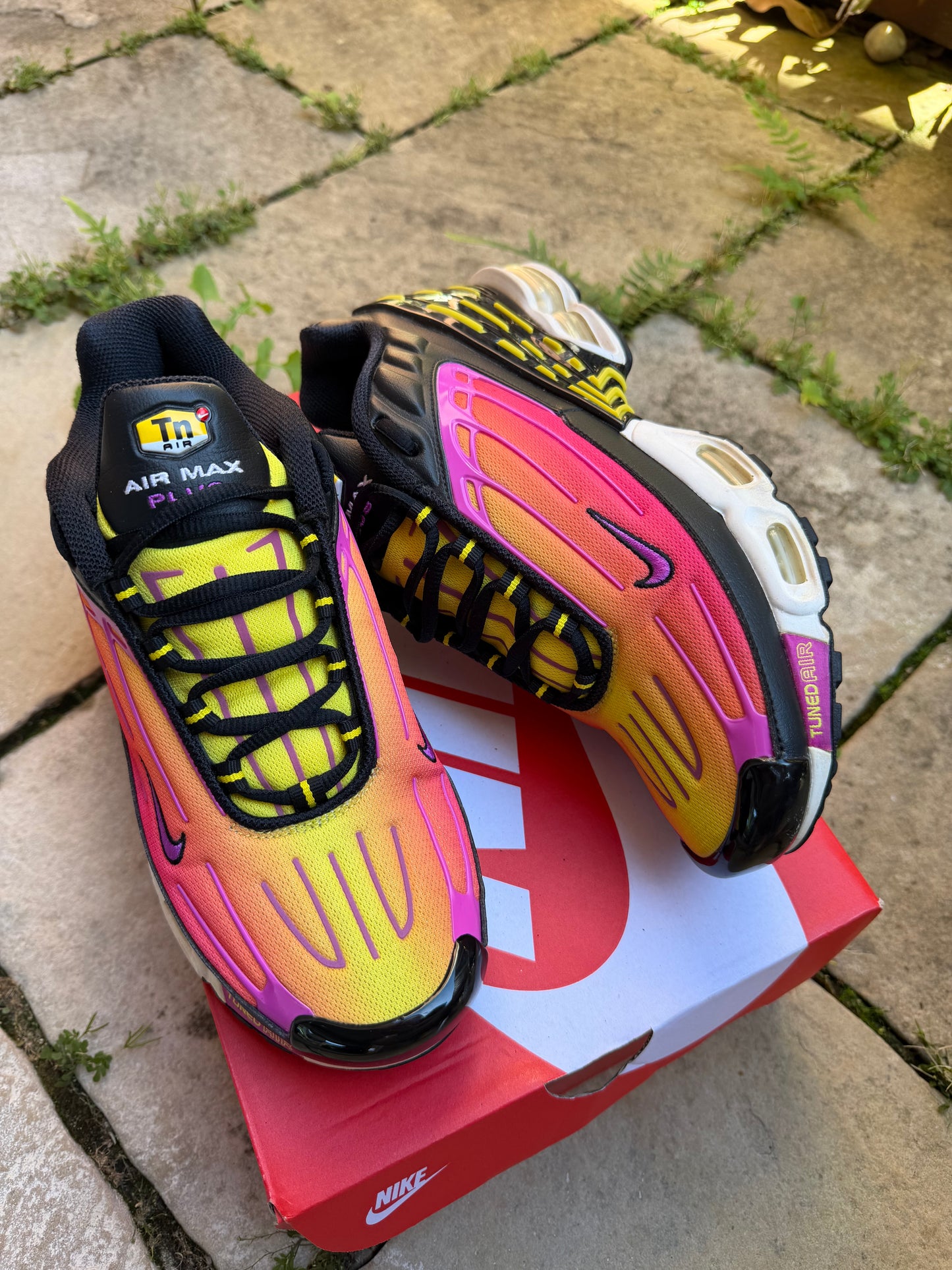 Nike Air Max Plus 3 “Hyper Violet” US9 Men’s