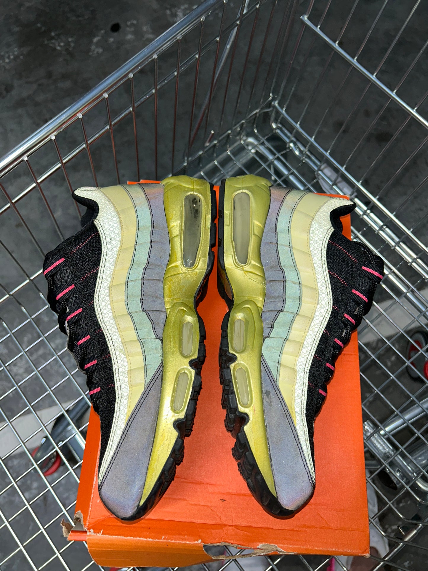 Nike Air Max 95 Premium Black Flamingo Pilgrim (2007) US9 Men’s