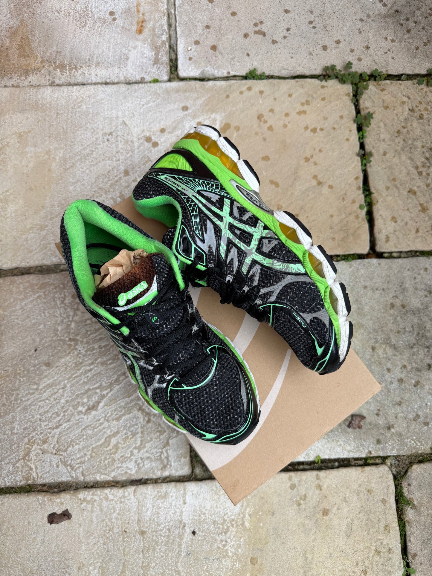 ASICS Gel Nimbus 16 "Volt Green Liteshows" US10.5 Men's
