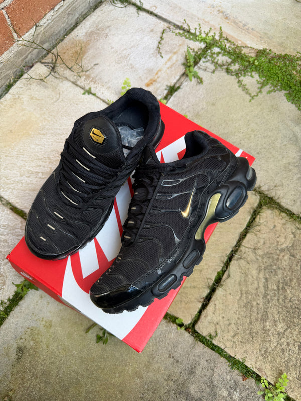 Nike Air Max Plus “Black University Gold” US9 Men’s