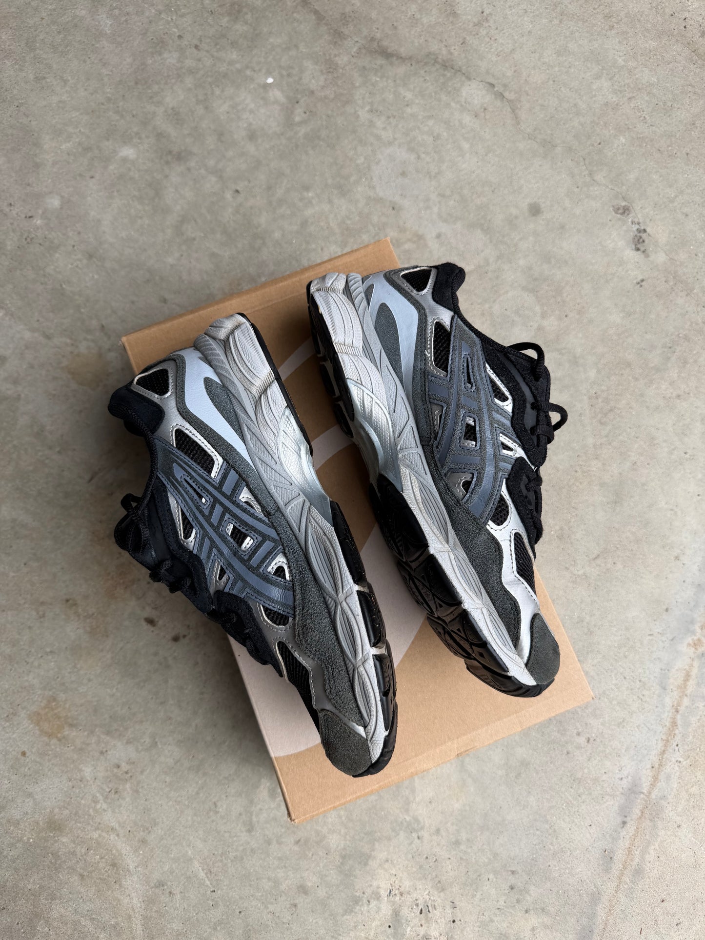 ASICS GEL NYC Black Fjord Grey US9 Men’s