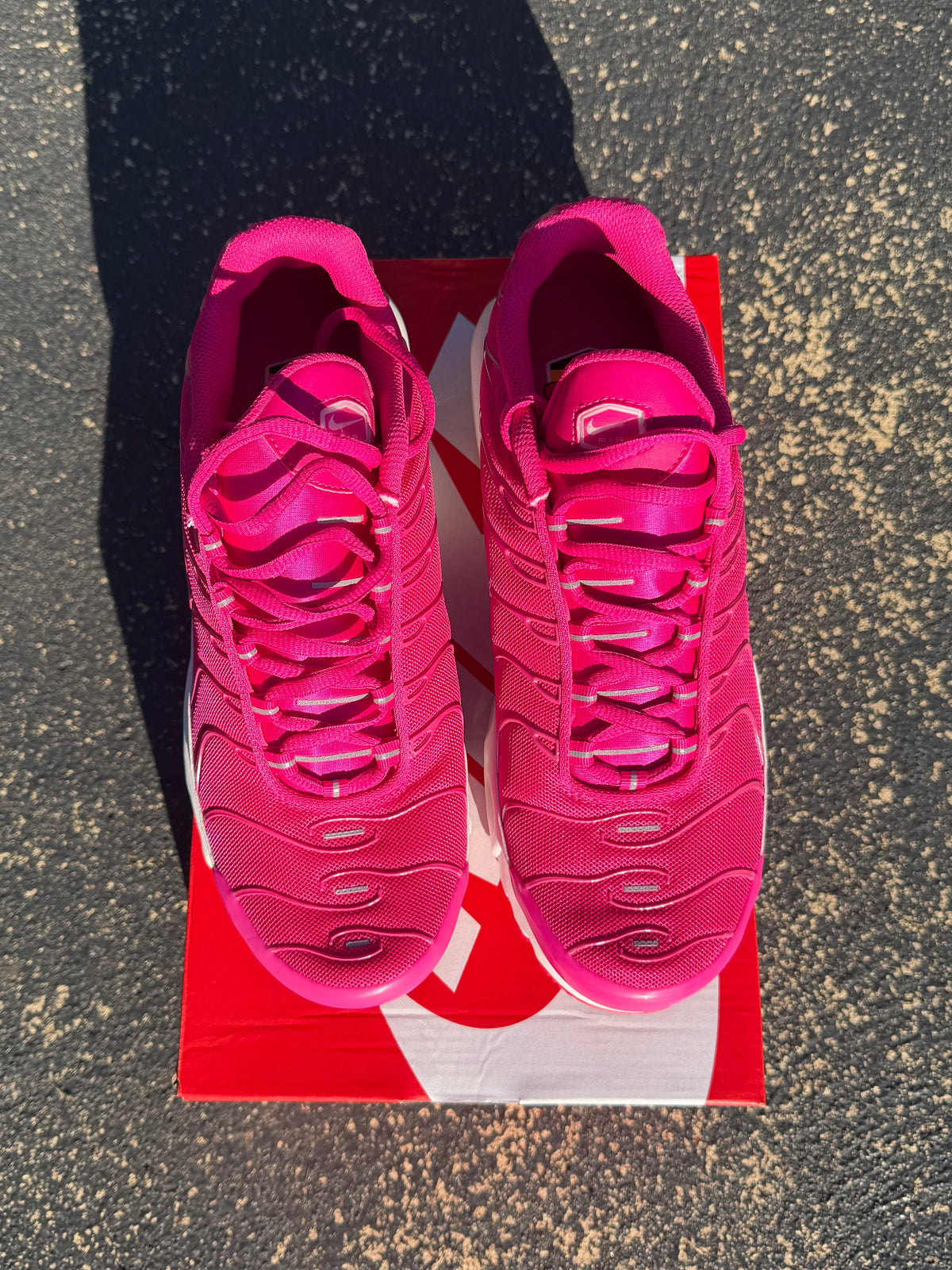 Nike Air Max Plus "Hot Pinks" US9 Women's