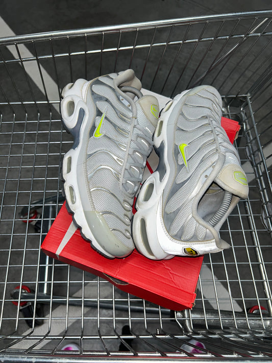 Nike Air Max Plus Metallic Neon Men’s US10