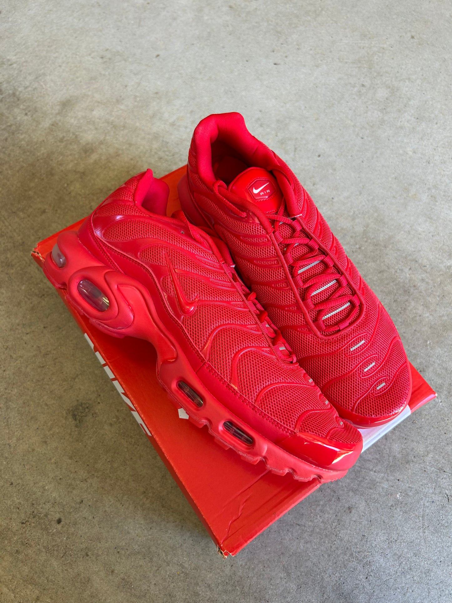 Nike Air Max Plus AU Lava US10.5 Men’s