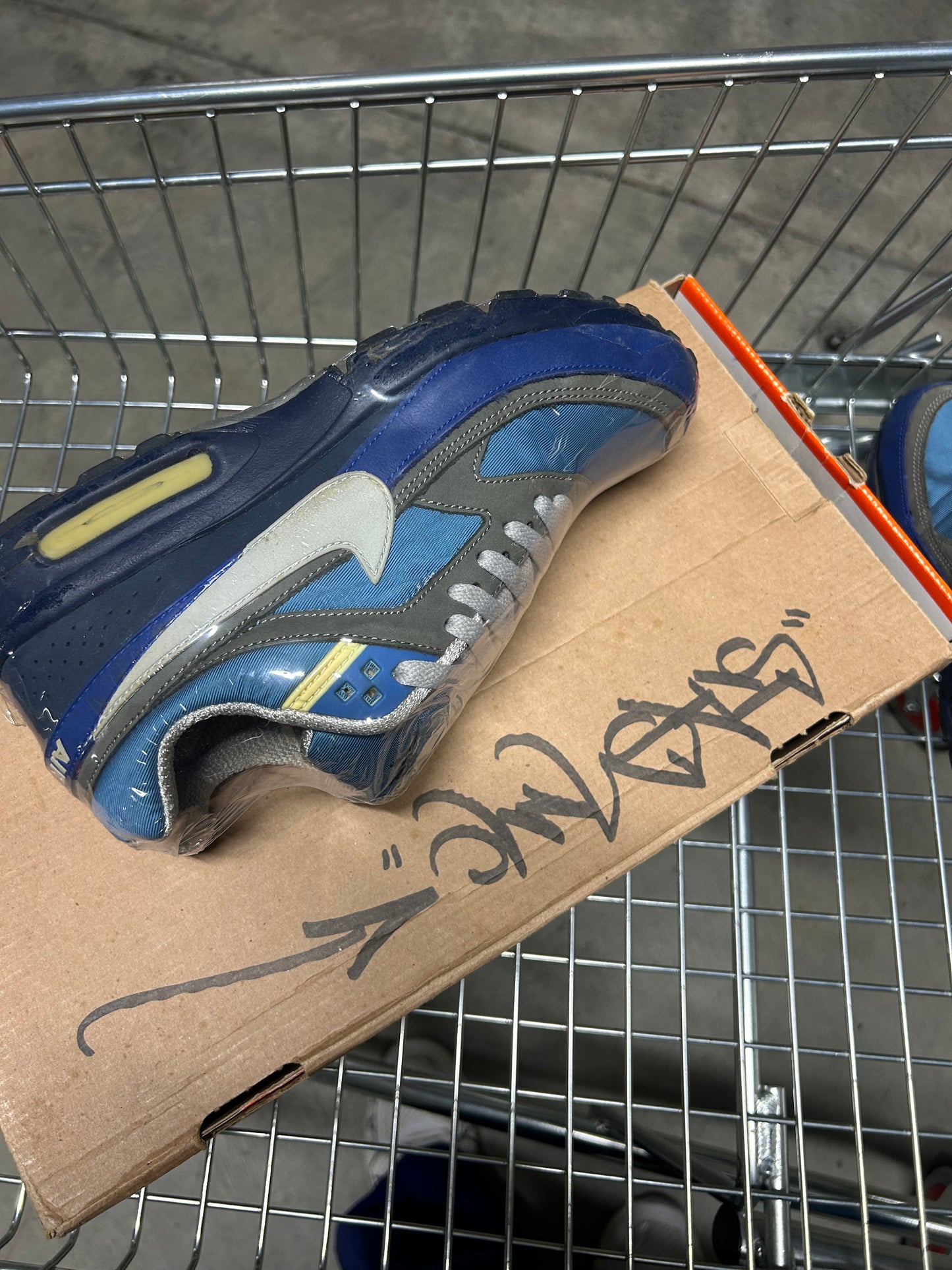 Signed by Stash, Nike Air Max BW Stash (2003) 0573-1000 US8.5 Men’s