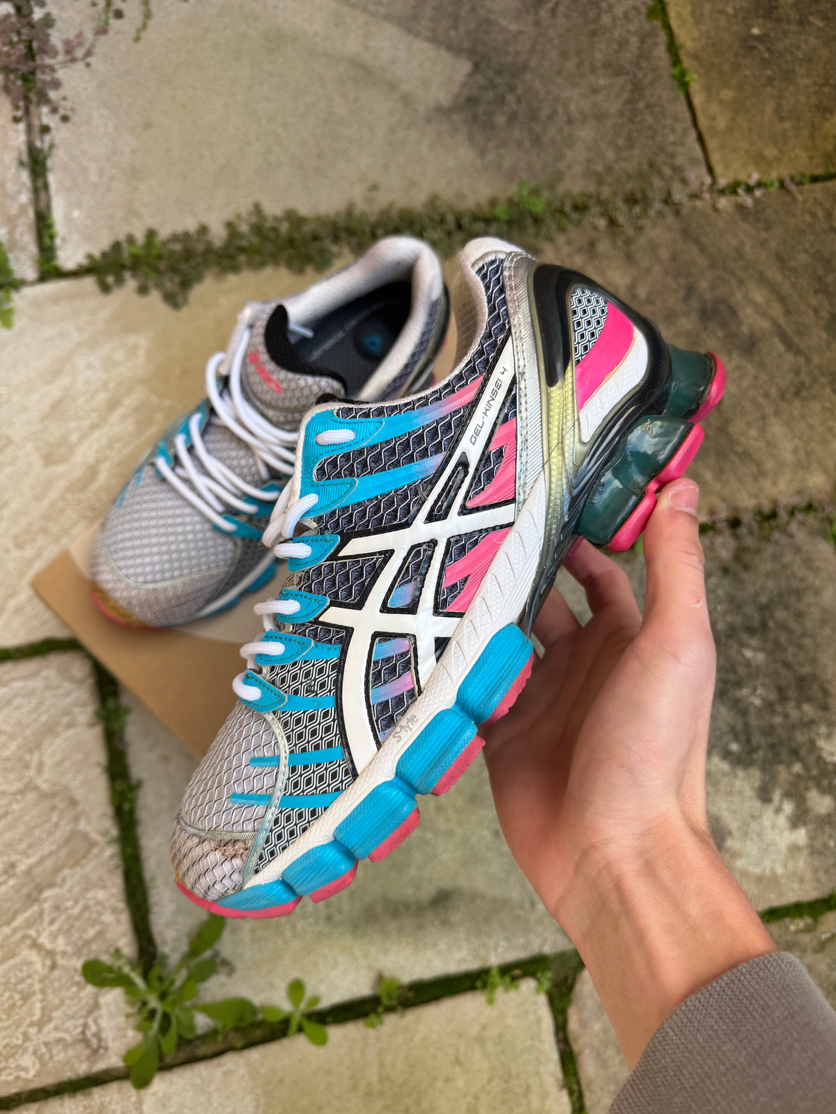 ASICS GEL-KINSEI 4 “Bubble Gum” US10 Women’s / 8.5 Men’s