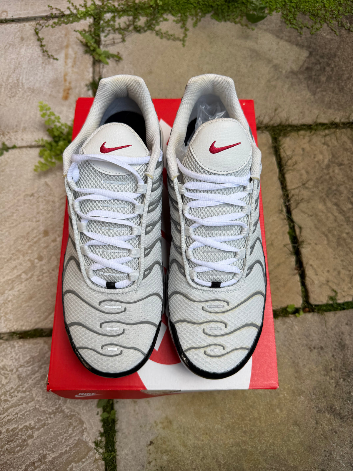 Nike Air Max Plus “Photon Dust” US10.5 Men’s