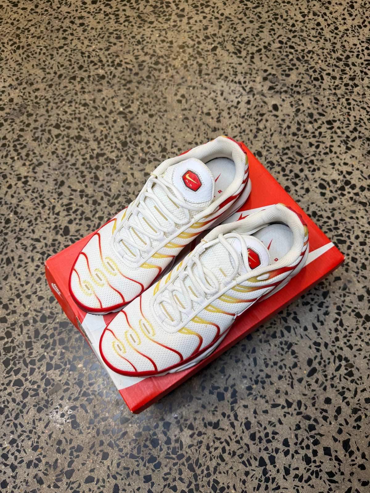 Nike Air Max Plus "Arsenal" Men's US9.5