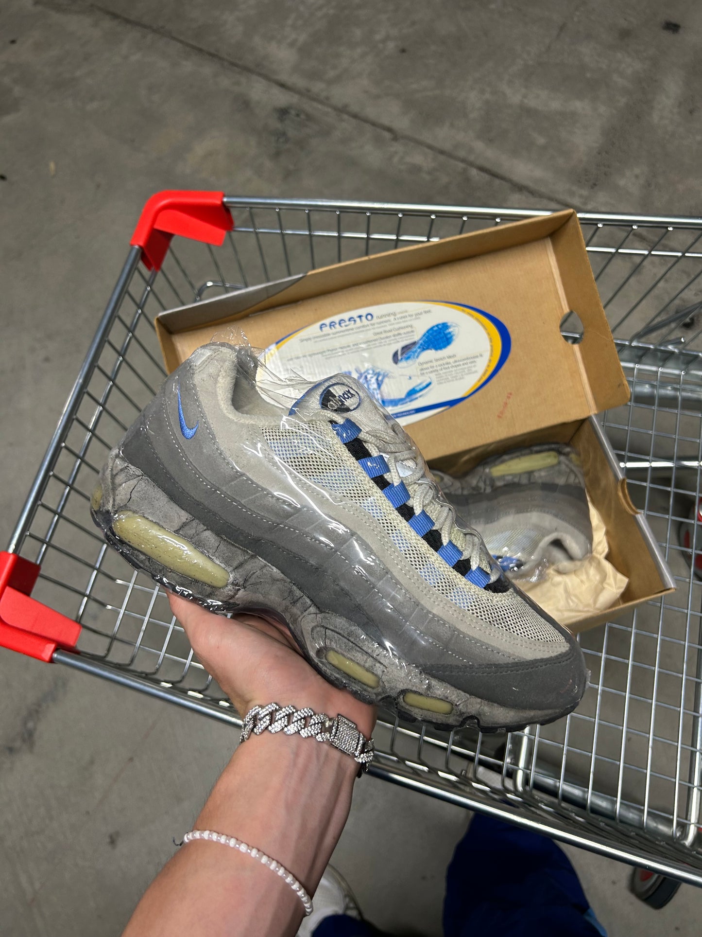 Nike Air Max 95 Black/ Blue crystal (2002) US9.5 men’s