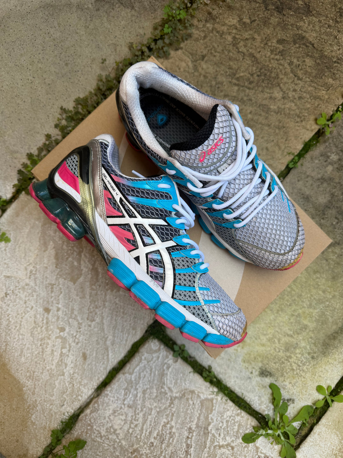 ASICS GEL-KINSEI 4 “Bubble Gum” US10 Women’s / 8.5 Men’s