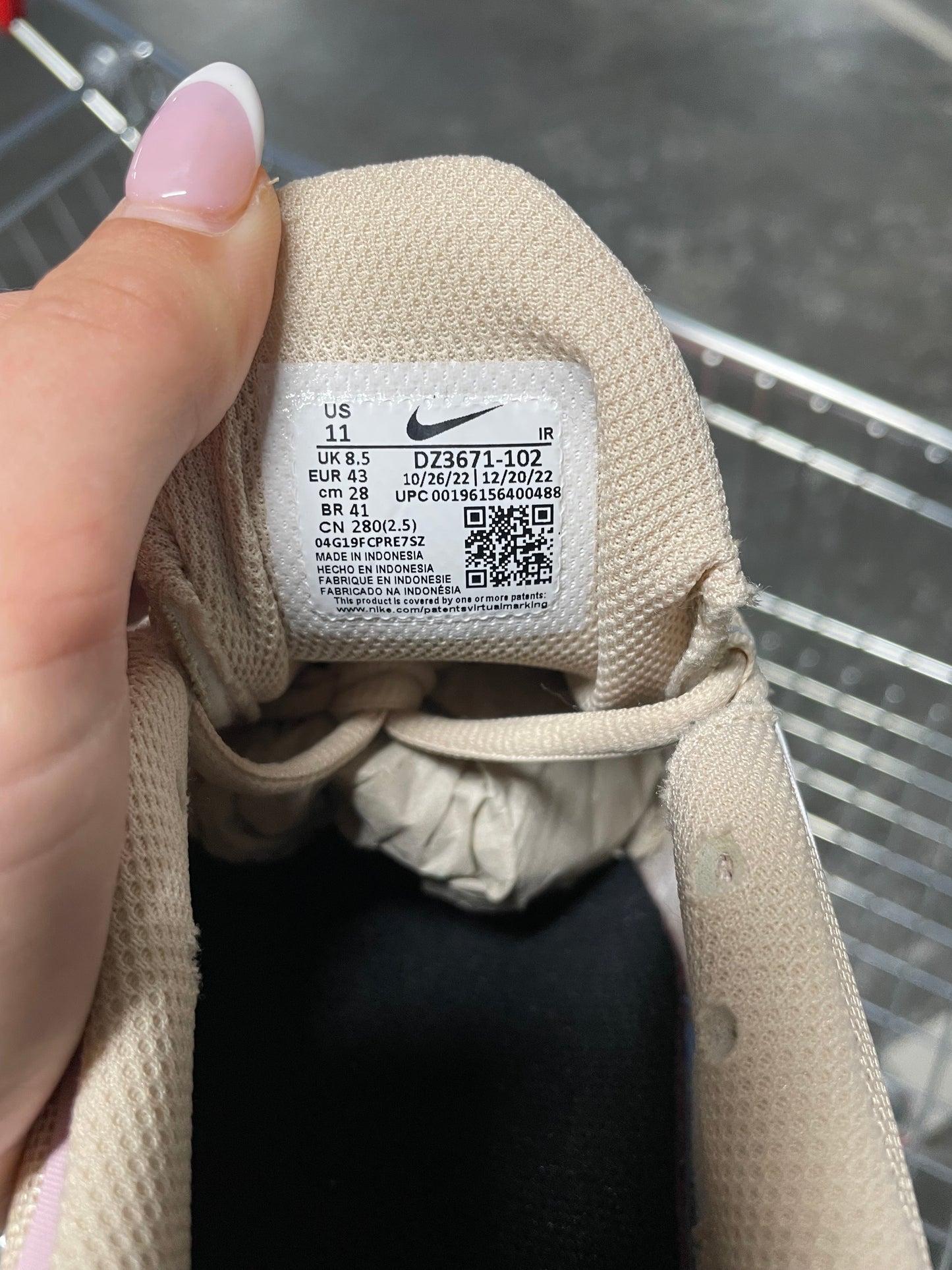 Nike Air Max Plus Sandrift US11W / 9.5 Men’s