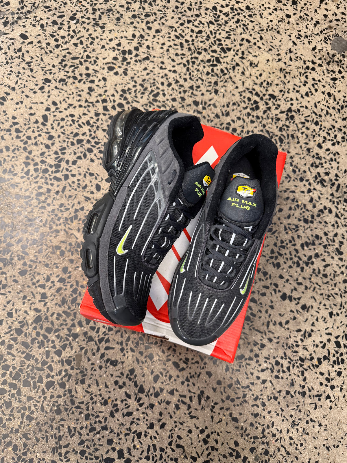 Nike Air Max Plus 3 “Anthracite Volt” US10 Men’s