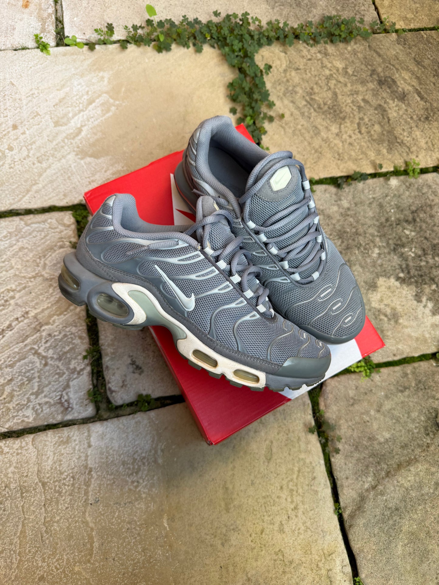 Nike Air Max Plus "Cool Grey" (2015) US9 Men's