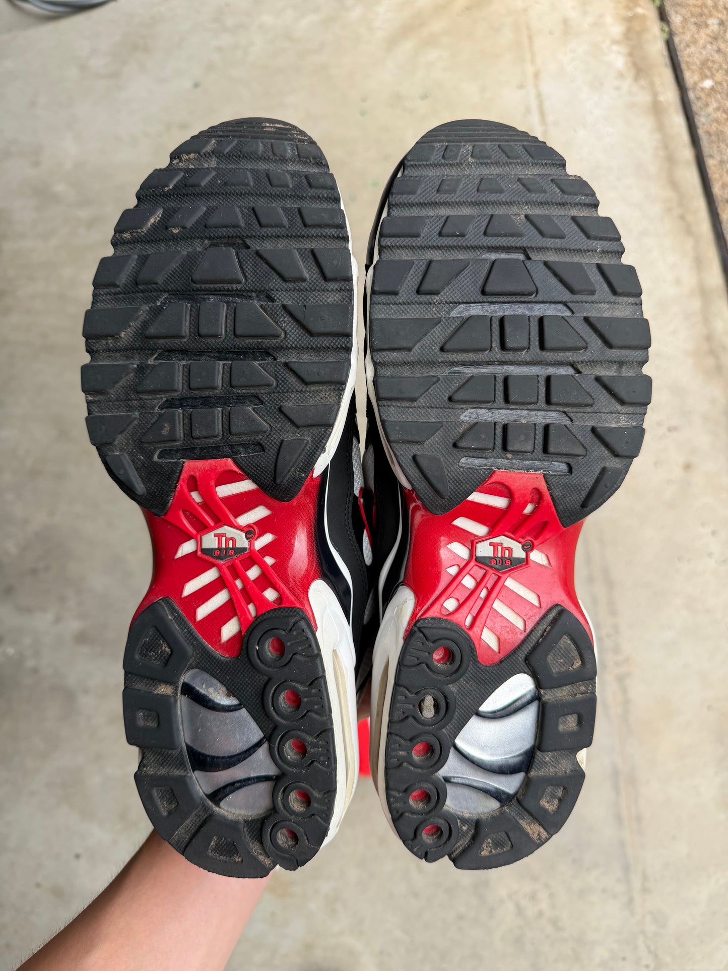 Nike Air Max Plus Platinum Black University Red US10 Men’s