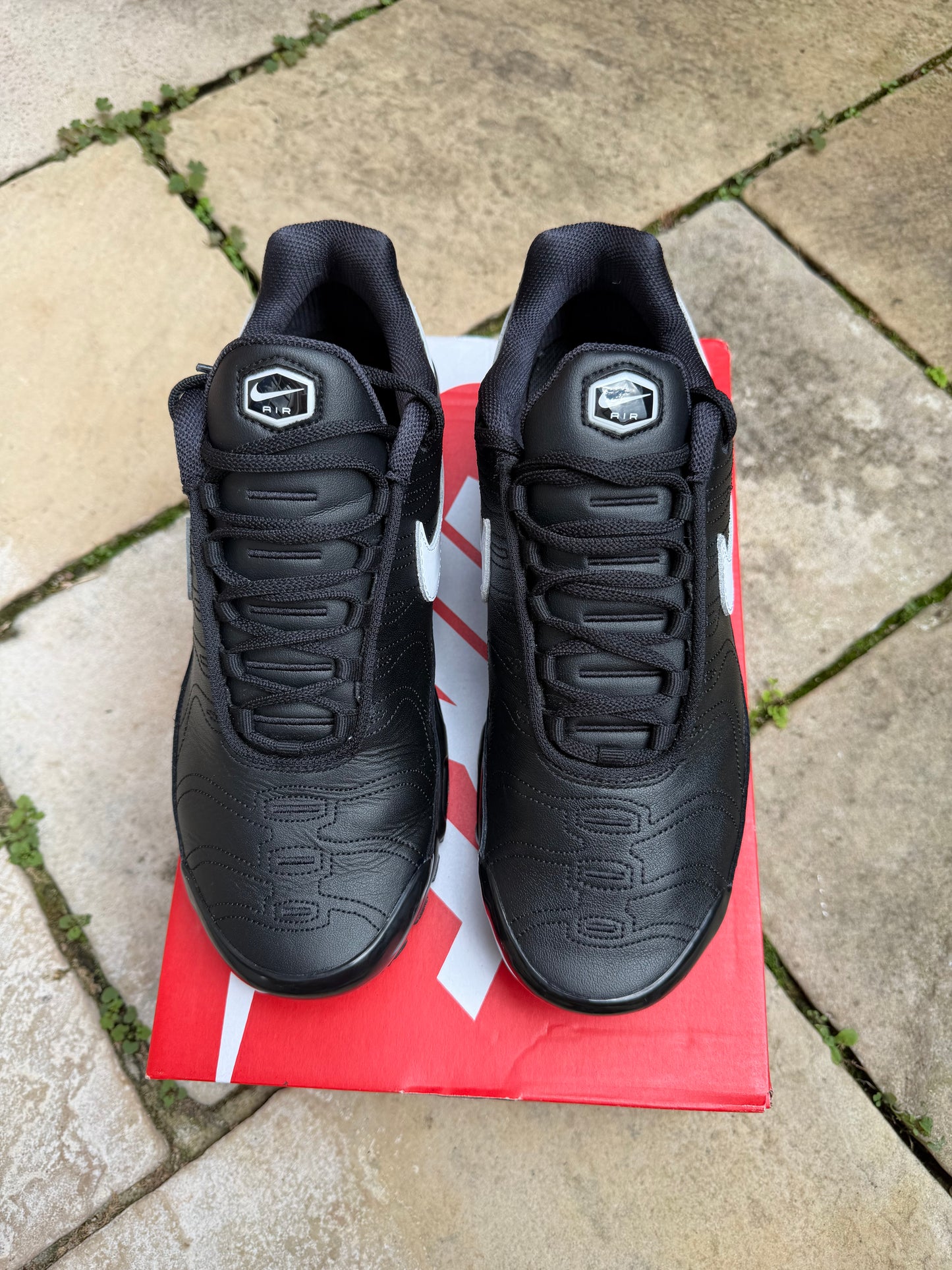 Nike Air Max Plus Tiempo "Black" US11 Women's/9.5 Men's