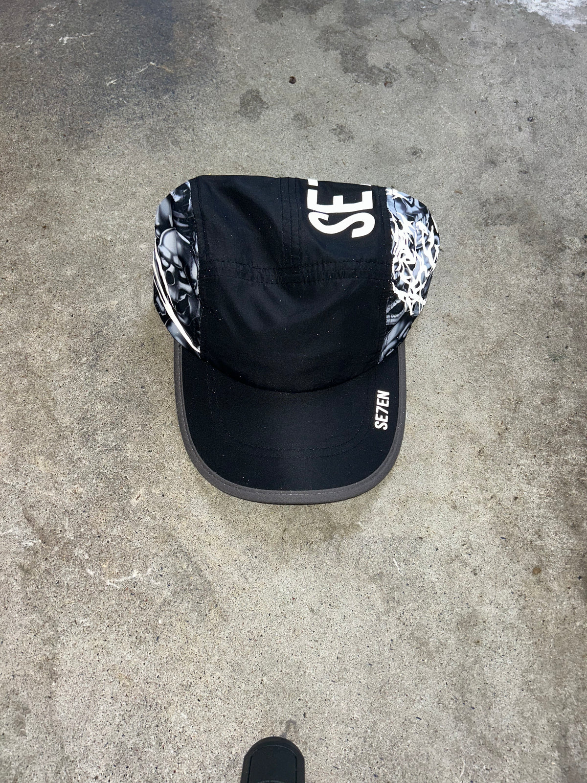SE7EN Black Skull Hat