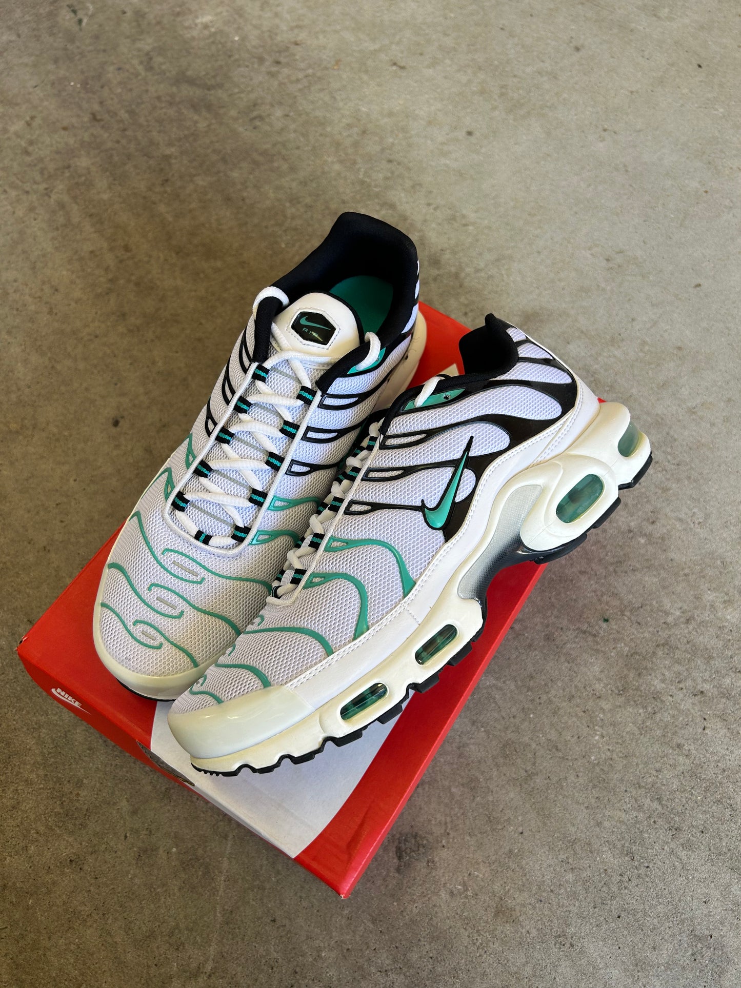 Nike Air Max Plus Tiffany Hyper Jade US10.5 Men’s