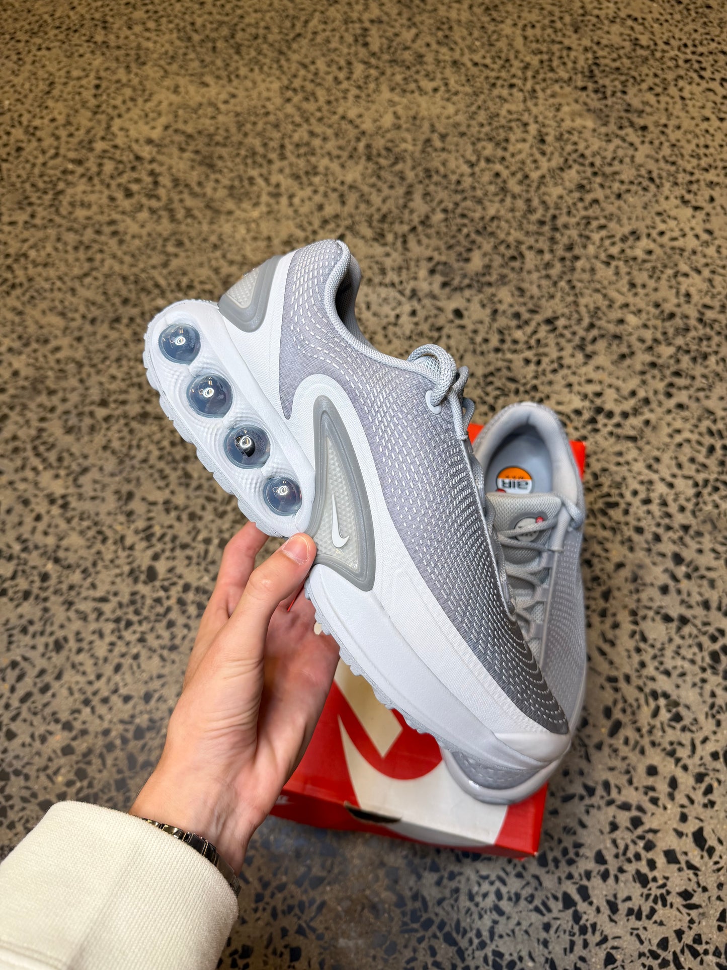 Nike Air Max DN Wolf Grey US9.5