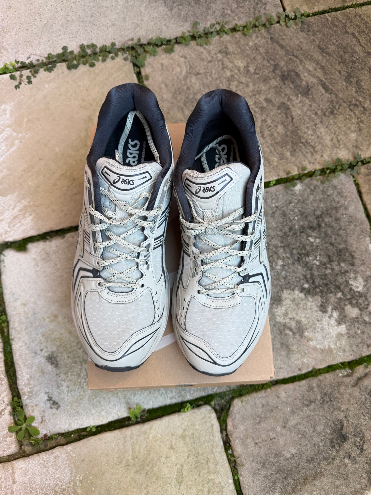 GEL-KAYANO 14 EARTHENWARE “White Sage/Graphite Grey” US11 Men’s